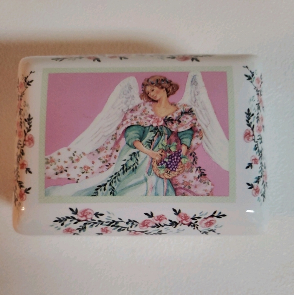 Vintage Angel Floral Ceramic Trinket Box by Day Spring T9675 White Glaze Taiwan